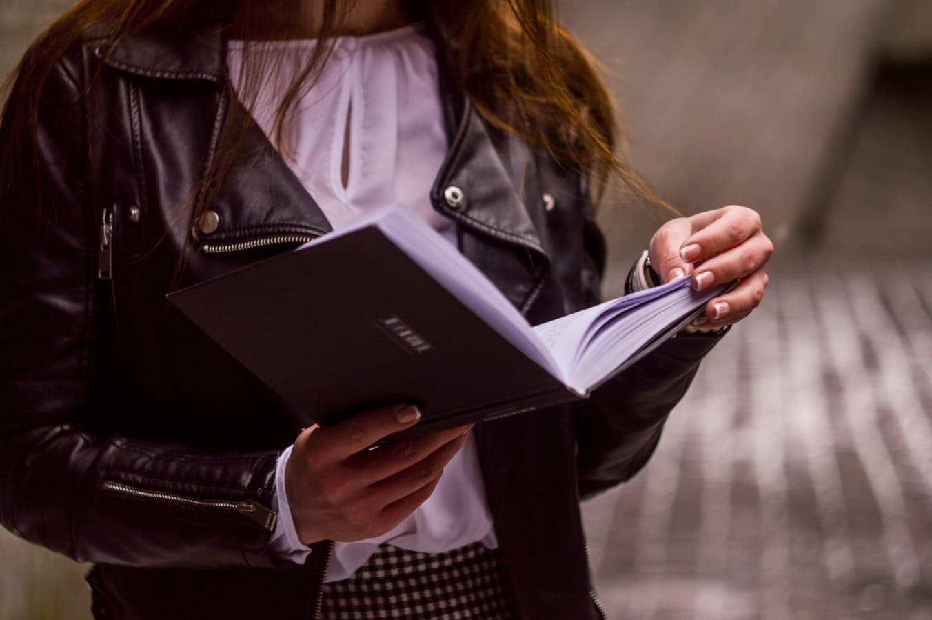 Desta ou dessa: quando usar? 1 livro desta-ou-dessa