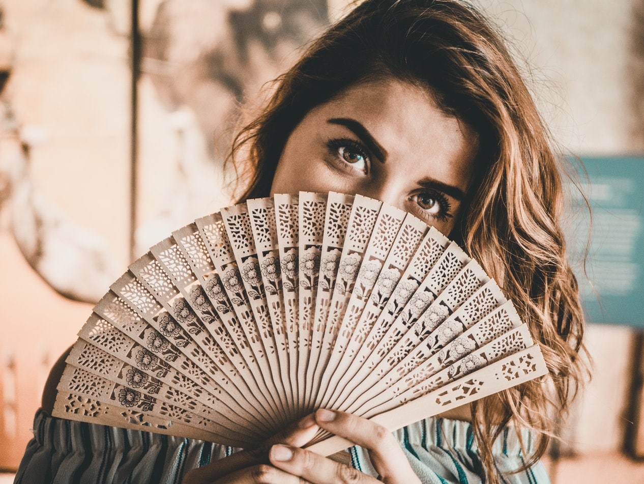 olhos sobrancelha ou sombrancelha