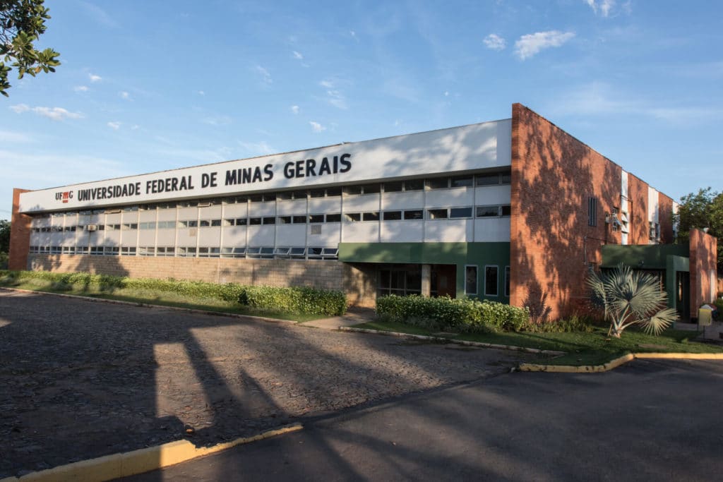 fachada universidade federal de minas gerais 