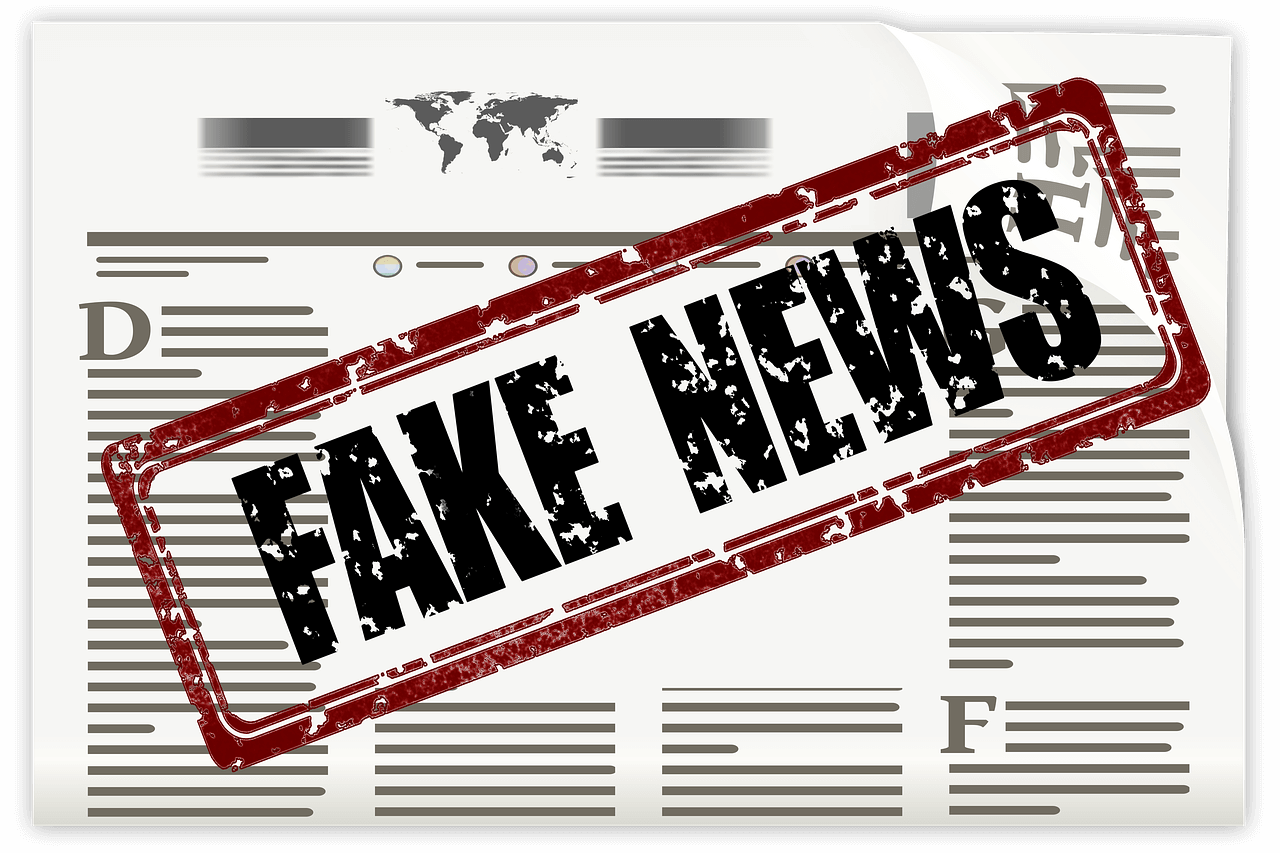 Fake news: o que é, consequências e redação!