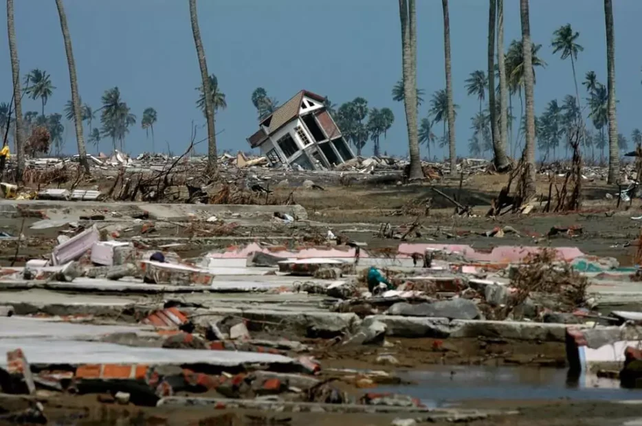 tsunami em 2004 na Indonésia